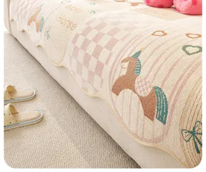 Housse de coussin de canapé mignonne en chenille, universelle quatre saisons dessin animé