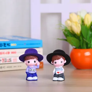 Cute cartoon doll couple figurines home decor desktop resin ornaments for kids room.