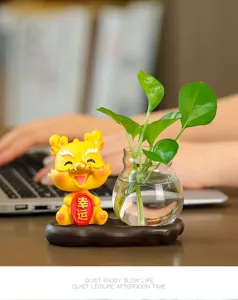 Décoration de plante hydroponique de bureau figurine de dragon mignon avec vase en verre.