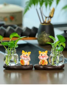 Ensemble de vase de plante hydroponique de bureau avec de mignons dragons de dessin animé.