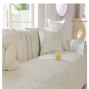 Luxus Sofa Kissenbezug Set mit blauem Blattmuster, rutschfester Möbelschutz für das Wohnzimmer.