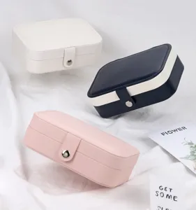 Tragbare Reise Schmuckschatulle Set, Leder Mini Ohrring Ring Halskette Organizer Etui.