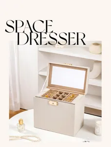 Grande capacità portagioie in pelle beige con specchio, organizzatore di anelli multistrato.