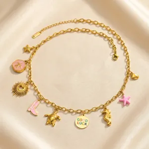 Goldfarbene Edelstahl Strand Charm Halskette mit süßen Meerestieren und Glücksmünze Anhänger.