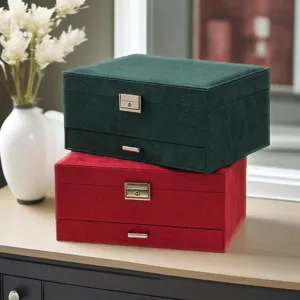 Portagioie in velluto con serratura, elegante organizer per anelli, collane e orecchini.