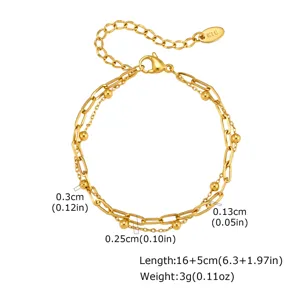 Élégant bracelet doré à double rang avec perles délicates, longueur réglable et léger.