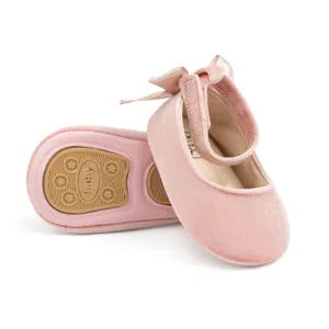 Cute pink velvet baby princess shoes with bow soft sole infant toddler shoes for girls.