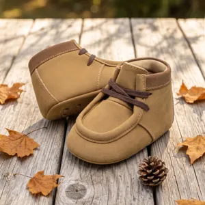 Braune Baby Lauflernschuhe mit weicher Sohle, bequeme Winter Stiefel für Kleinkinder neu.
