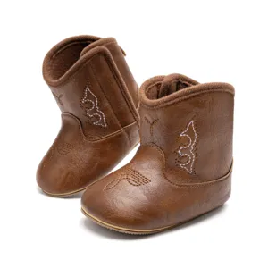 Bottes de cowboy pour bébé en cuir PU marron avec doublure polaire et belle broderie.