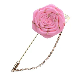 Broche fleur rose en tissu longue epingle de revers avec chaine accessoire costume