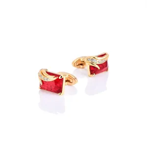 Manchetknopen voor heren overhemd goud rode kristal stijlvolle accessoire detail