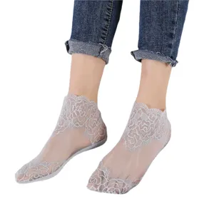Women's sheer lace ankle socks, thin breathable mesh floral short socks for spring and summer.