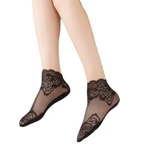 Women black lace mesh short socks spring summer breathable floral embroidered ankle socks.