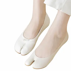 Women split toe ice silk invisible socks low cut two toe socks for tabi shoes main view