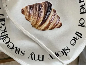 Segeltuch Tragetasche mit Croissant Grafik und Buchstaben, lässige ästhetische Schultertasche.