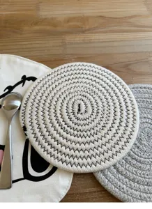 Thickened braided cotton coaster round heat resistant table mat for kitchen and dining table decor