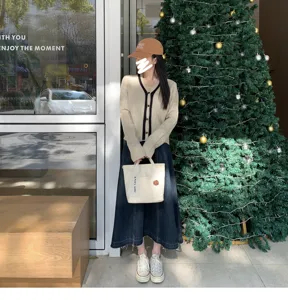 Canvas tote bag with cute cookie embroidery, casual handbag for daily use and students.