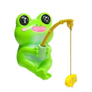 Simpatica statuetta in resina di rana da pesca di cartone animato, decorazione scrivania.
