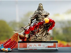 Chinese Guan Yu bronze statue car ornament with red crystal beads and safe driving blessing base