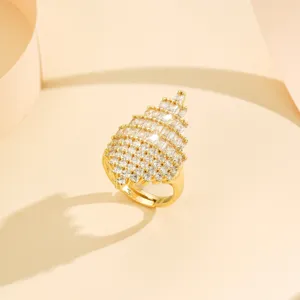 Anillo de cobre chapado en oro con forma de concha y circonita para mujer joyería.