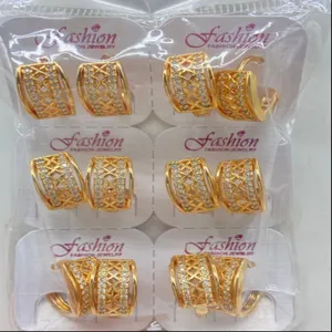 Großhandel vergoldete Zirkonia Creolen Ohrringe Damen Mode Schmuck Set Bulk Paket