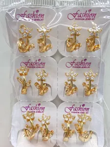Vergoldete Zirkonia Blumen Ohrstecker Großhandel Set, elegantes florales Design Schmuck.