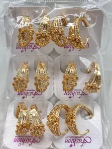 Günstige koreanische goldene Zirkon Blumen Creolen für Damen elegante Ohrringe Schmuck