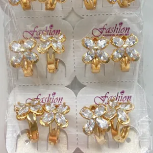 Elegante koreanische Zirkon Blumen Ohrringe für Damen, glitzernde Kristall Ohrstecker Schmuck.