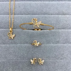 Kinderen verguld zirkoon vlinder sieraden set ketting armband ring oorbellen 4 stuks