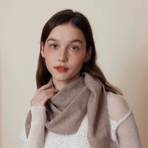 Women's Knitted Cashmere Wool Triangle Scarf Solid Color Autumn Winter Warm Neck Wrap Versatile Soft Small Neck Scarf