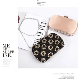 Elegant rhinestone flower evening clutch bag, luxury satin wedding party shoulder handbag.