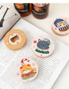 Holz Katzen Flaschenöffner und Kühlschrankmagnet, niedliches Weihnachtsdesign für die Bar.