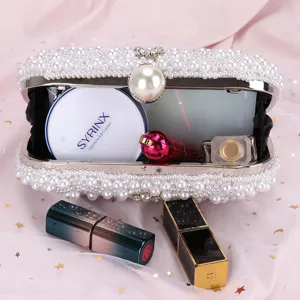 Élégant sac de soirée pochette en perles pour femmes, mini sac à main de mariage perlé.