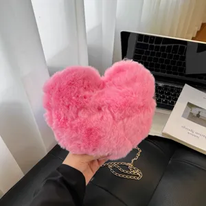 Autumn Winter Fashion Heart Shaped Plush Shoulder Bag For Women Individual Crossbody Bag Heart Handbag With Metal Chain
