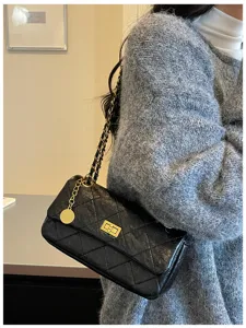 Fashion quilted chain shoulder bag for women, chic commuting underarm bag, new autumn style