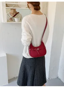 Bolso de hombro rojo de media luna estilo retro coreano, bolso de mano minimalista chic