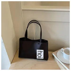 Μινιμαλιστική μαύρη τσάντα ώμου casual τσάντα μασχάλης κομψή ρετρό τσάντα μετακίνησης