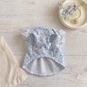 Robe fleurie bleue pour petits chiens en maille respirante vetement chiot ete mignon style