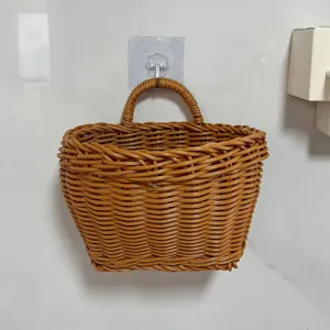 Wandmontierter Aufbewahrungskorb aus Korbgeflecht für Küche und Badezimmer Organisation.