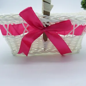 Panier de Fleurs en Plastique Tissé en Forme de Cœur pour Rangement et Mariage