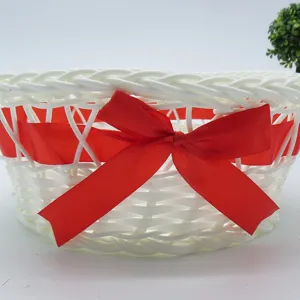 Handgemachter Gewebter Aufbewahrungskorb Kunststoff Imitation Rattan Schreibtisch Organizer Mit Schleife Für Obst Snacks Heimdekoration