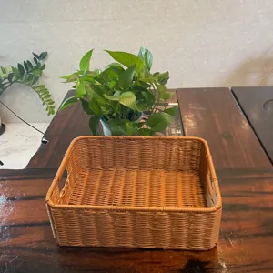 Gewebter Aufbewahrungskorb rechteckiger Kunststoff Rattan Organizer fuer Wohnzimmer