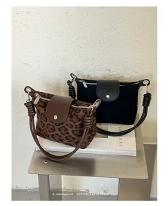 Korean retro suede shoulder bag minimalist casual crossbody bag stylish commuting handbag
