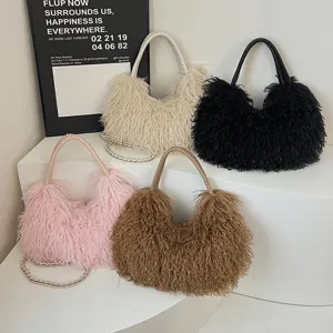 Flauschige Plüsch Handtasche für Damen, modische Zottel Umhängetasche mit Kette und Griff.