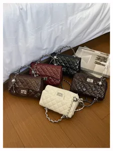 Borsa a tracolla trapuntata chic da donna, design trendy con catena, borsa elegante per tutti i giorni.