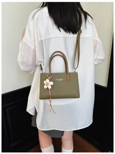 Koreanische Retro-Pendler-Umhängetasche quadratische Handtasche mit Blumenanhänger Damen.