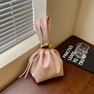 Koreanisches Nischendesign Geraffte PU Leder Eimertasche Für Damen Trendige Einfache Handtasche Mit Kordelzug Und Metallring Minimalistische Alltagstasche