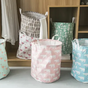 Opvouwbare katoenen linnen wasmand met schattige patronen voor handige opberging in huis.