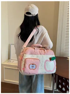 Large capacity lightweight travel bag, casual pink star design messenger bag for women and girls.