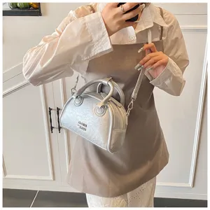 Stijlvolle zilveren metallic bowling handtas, casual retro vrouwen schouder crossbody tas.